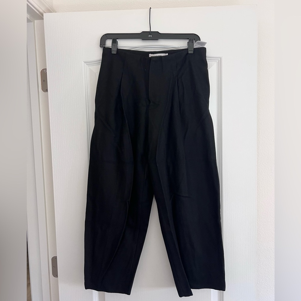 NWT Relaxed-fit black wool cigarette pants